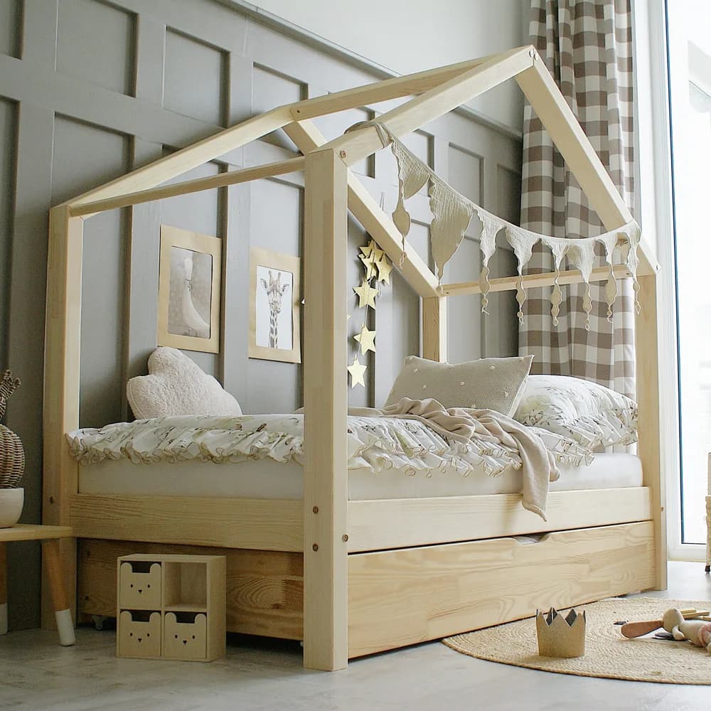 Łóżko domek HouseBed Classic Plus (wersja z szufladą)